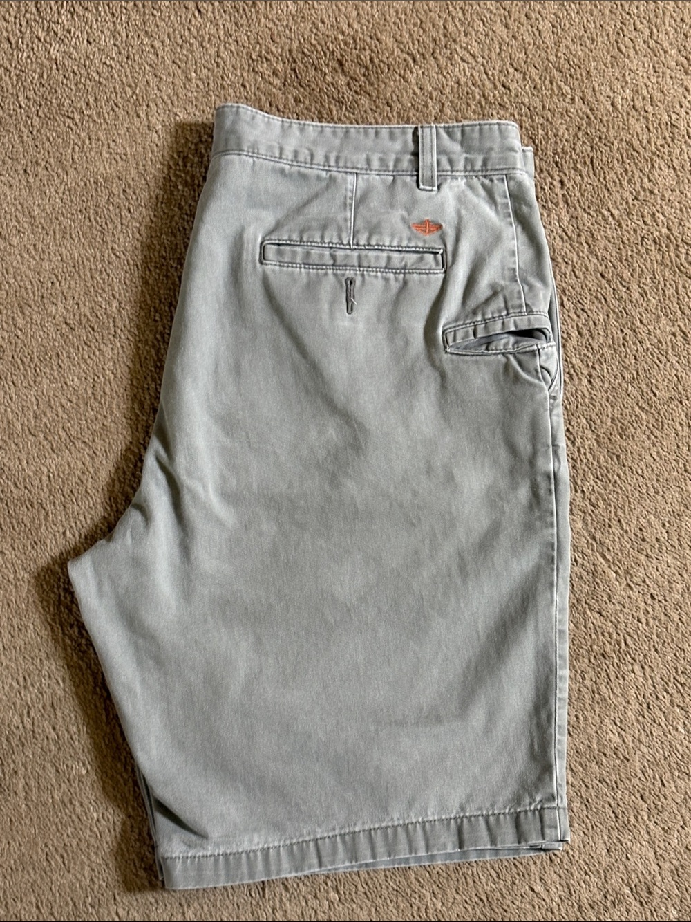 MENS 38” Gray Docker Shorts